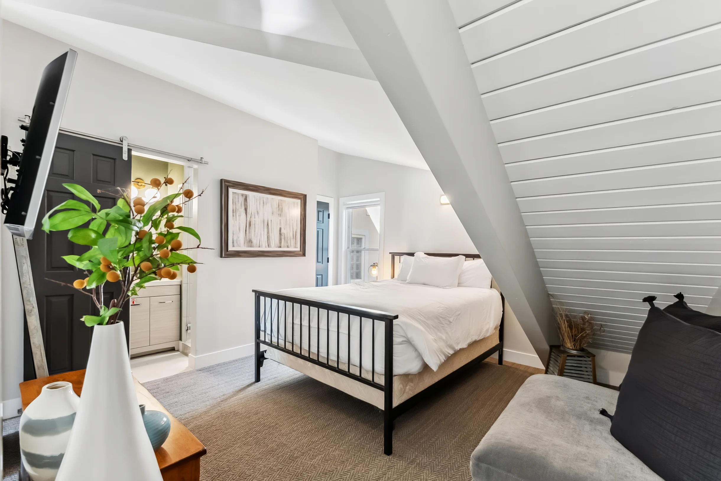 Matterhorn Haven | LUXE Vail Retreat w/ Hot Tub #12
