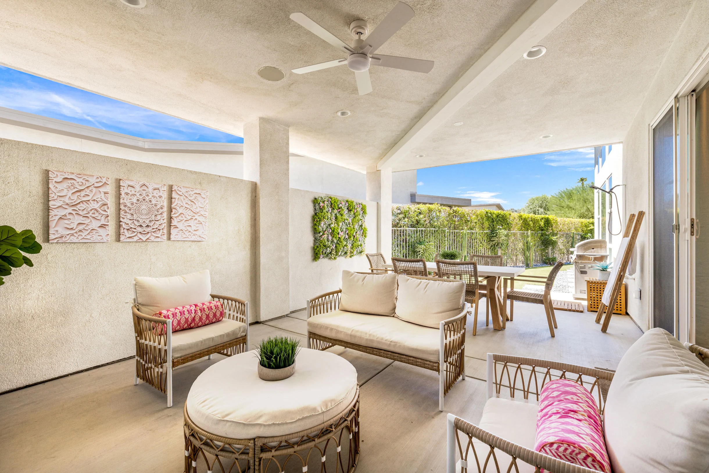 Wander Indian Wells Palms