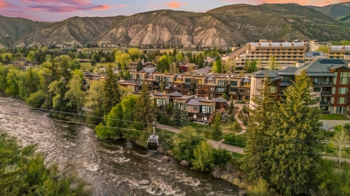 LUXE Riverfront Mountain Retreat | Walk to Gondola #33