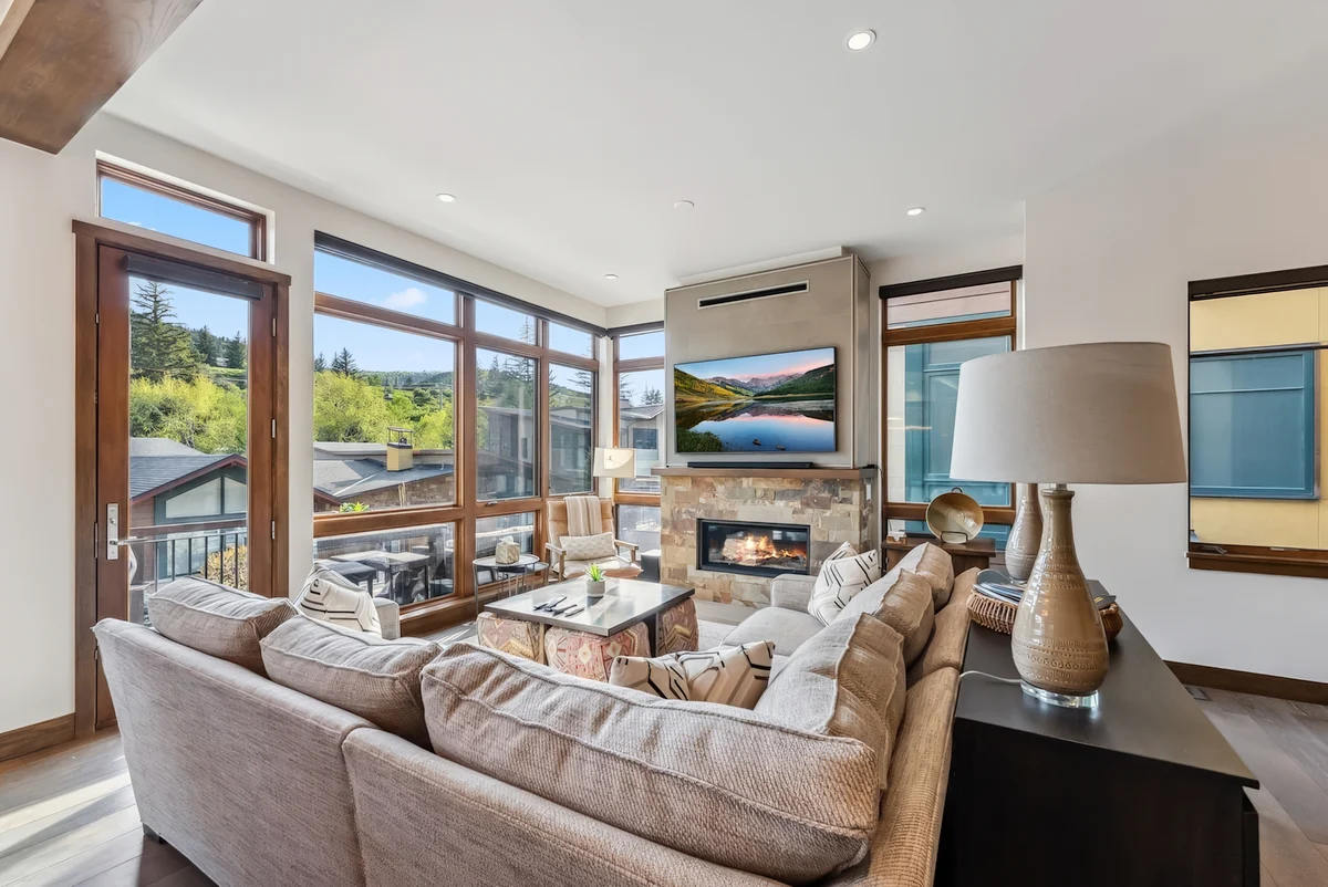 LUXE Riverfront Mountain Retreat | Walk to Gondola #43