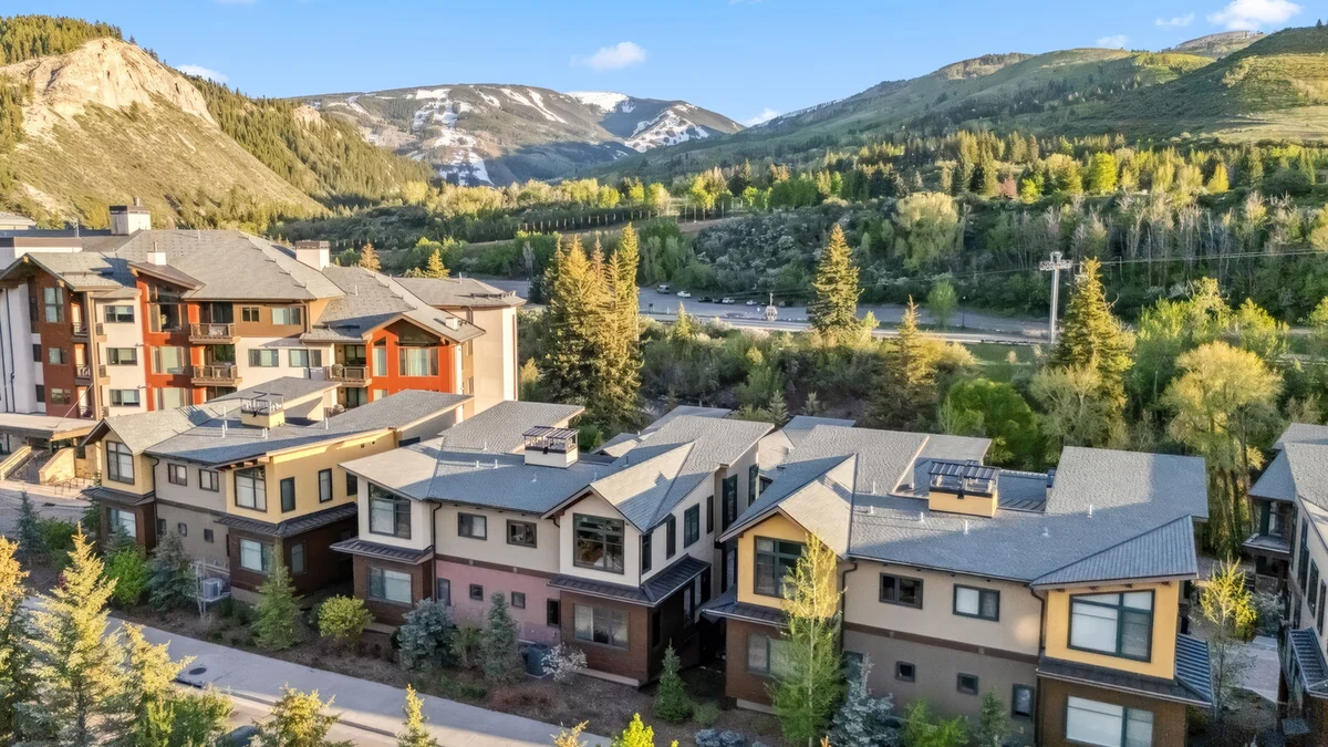 LUXE Riverfront Mountain Retreat | Walk to Gondola #45