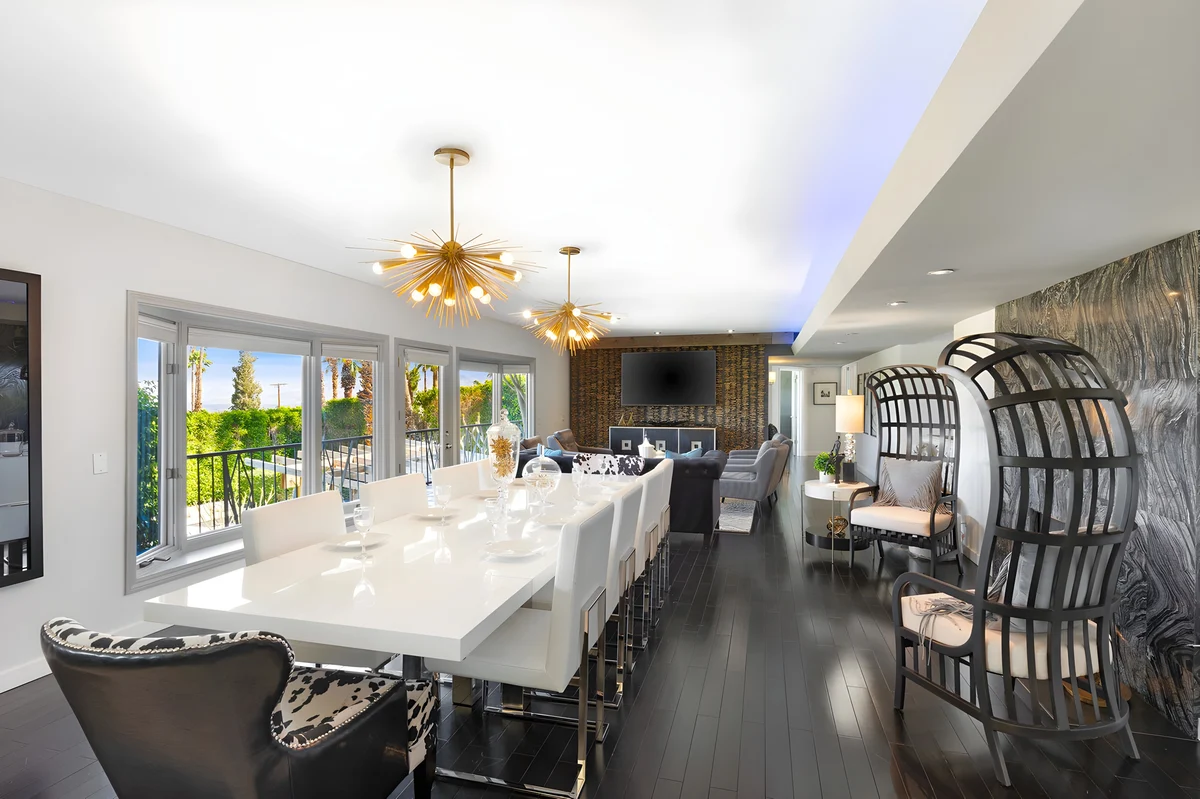 Wander Palm Springs Hillside