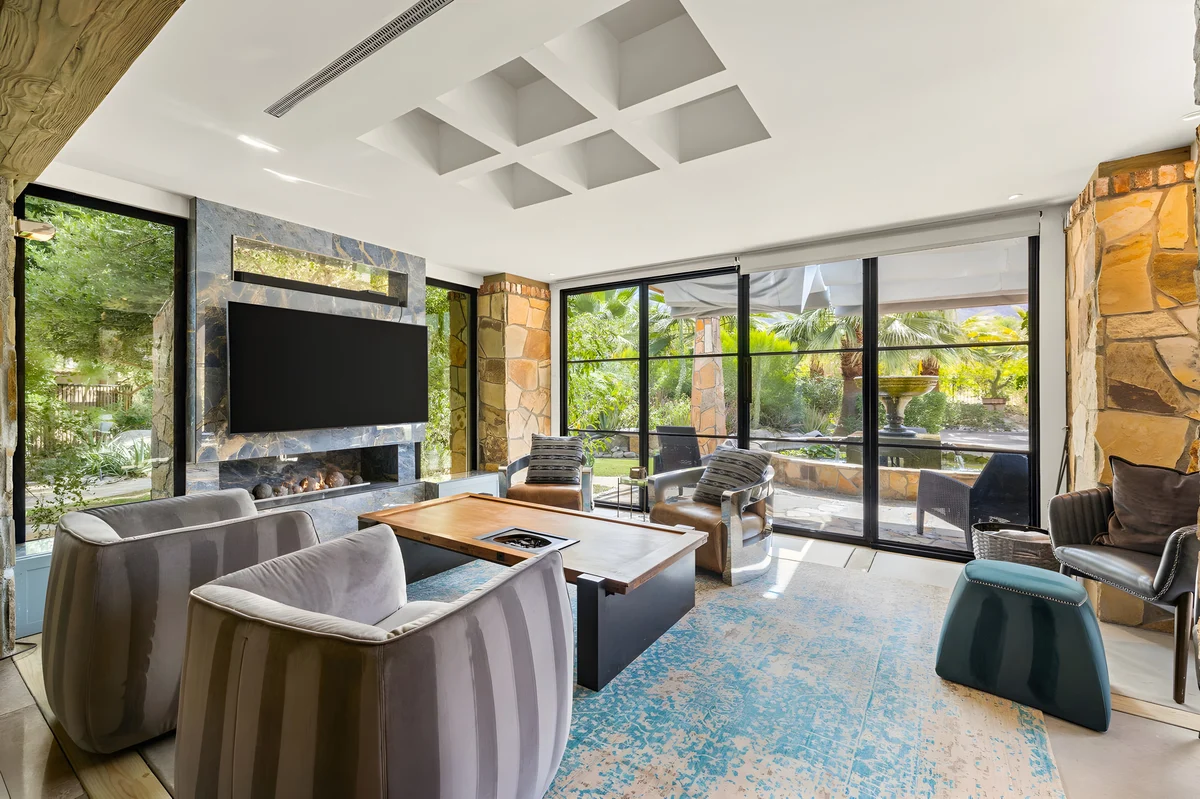 Wander Palm Desert Mirage