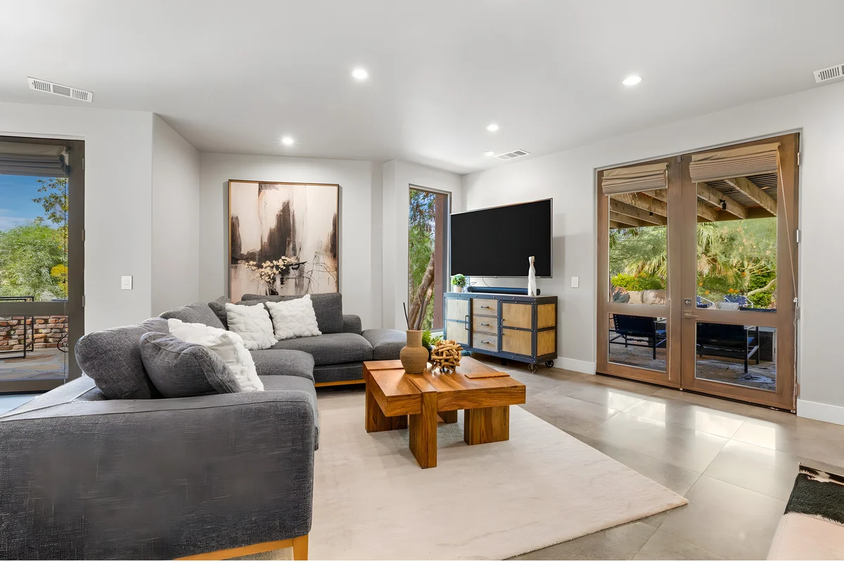 Wander Palm Desert Mirage