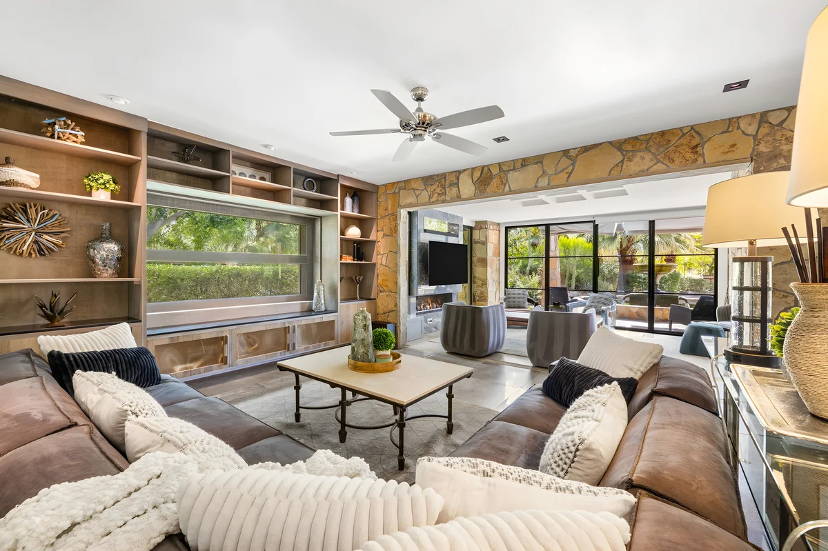 Wander Palm Desert Mirage