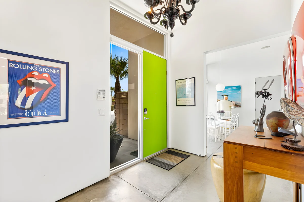 Wander Palm Springs Foothills