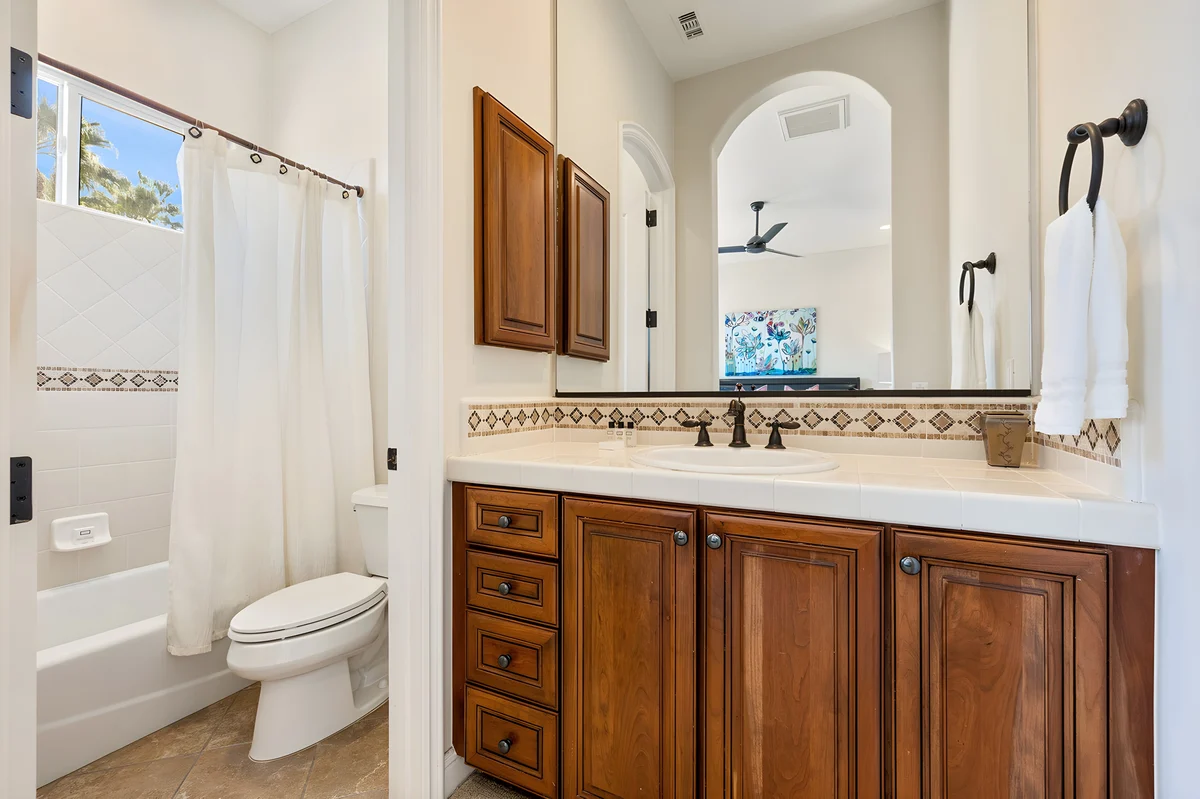 Wander La Quinta Estates