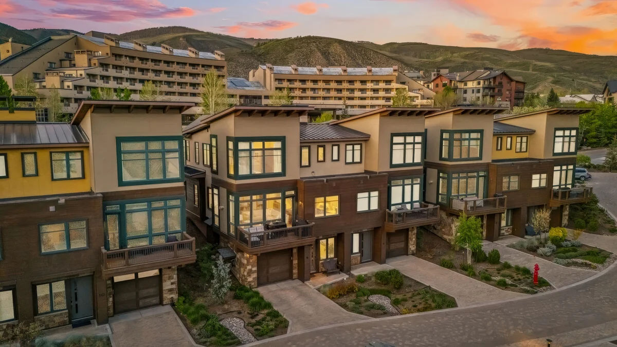 Wander Avon Riverfront #2