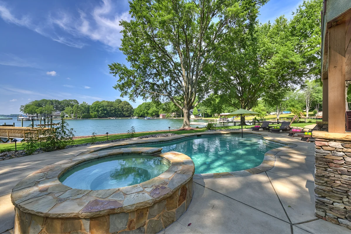 Wander Mooresville Lakeview Retreat