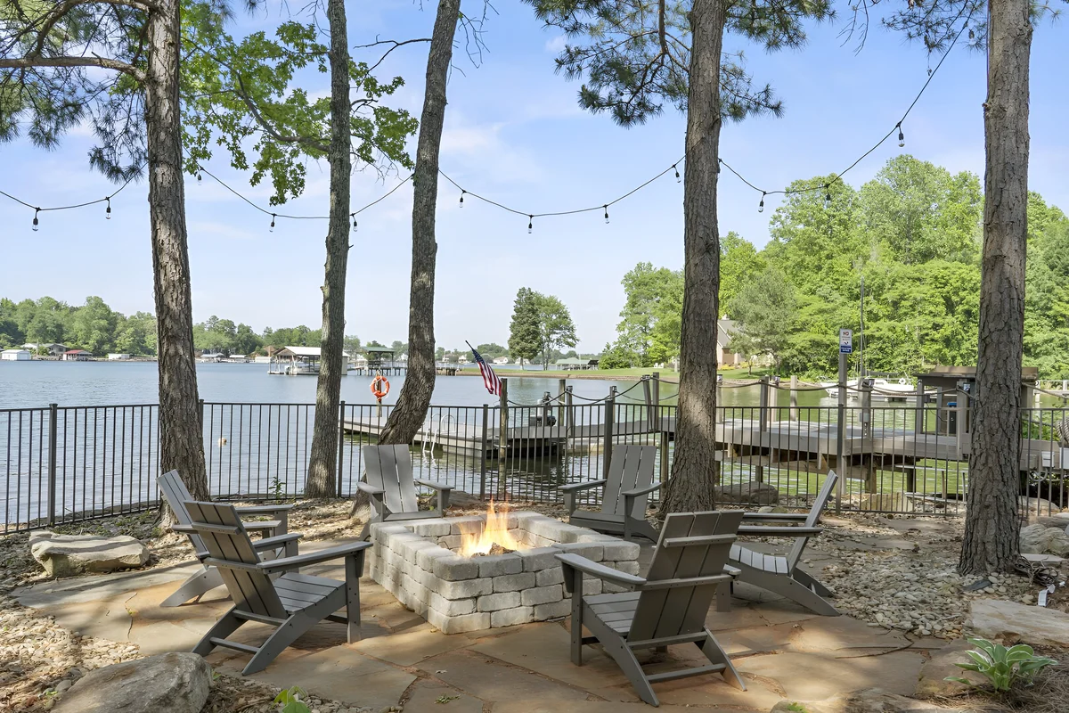 Wander Denver Lakefront