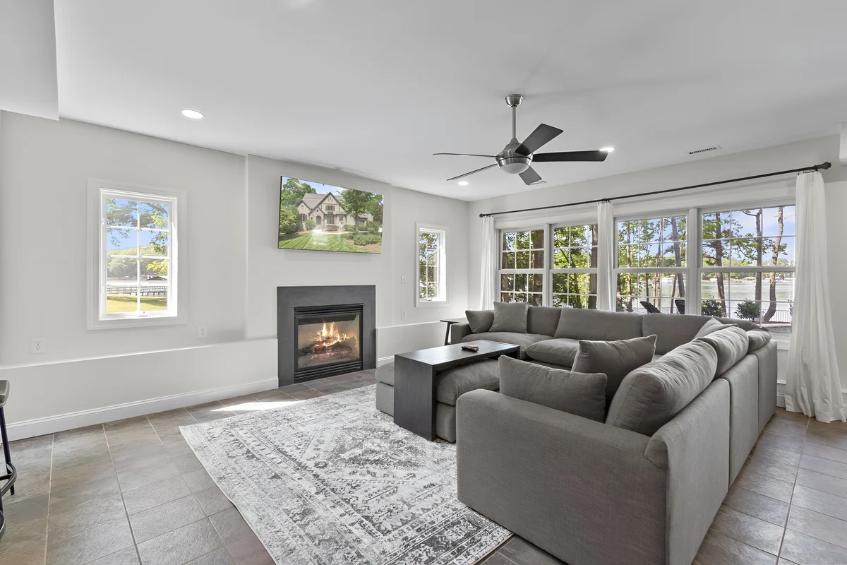 Wander Denver Lakefront