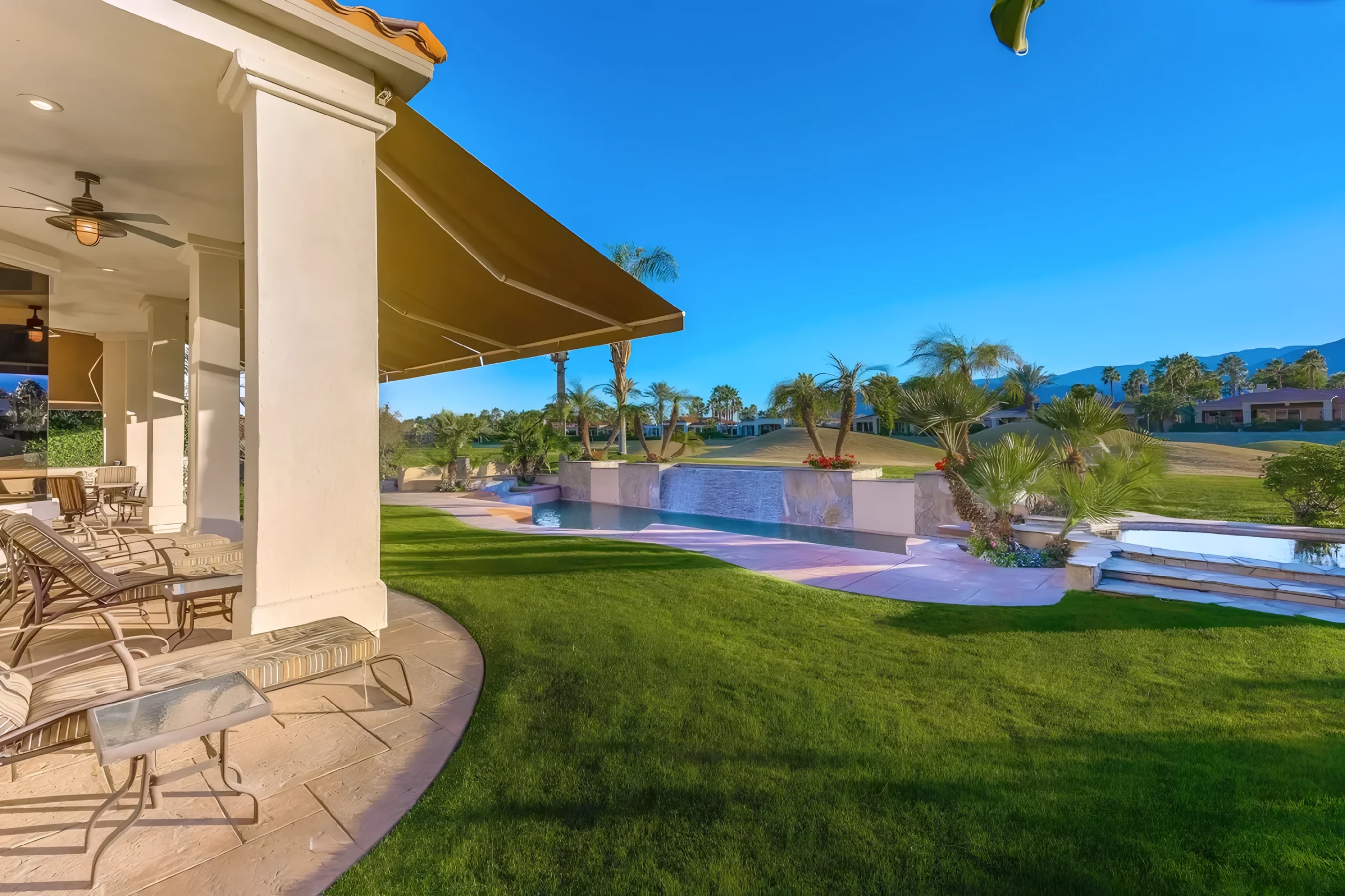 Wander La Quinta Golden #14