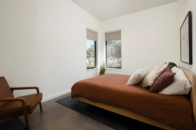 Bedroom 1 image 1