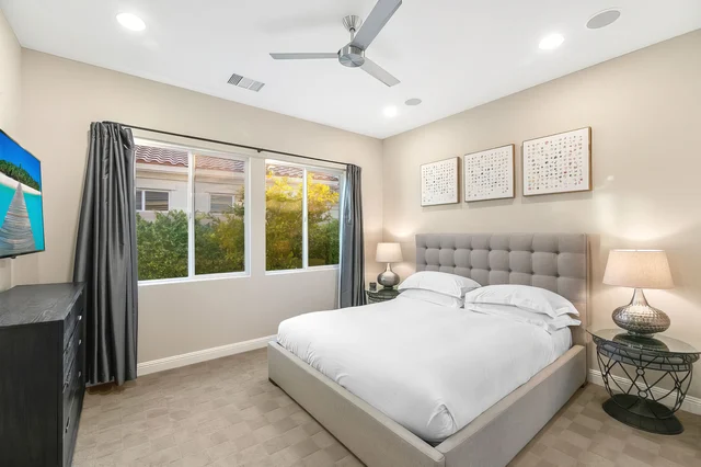 Bedroom 3 image 1