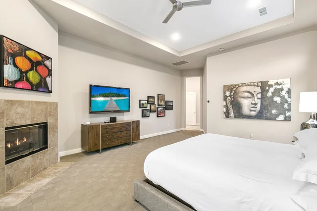 Bedroom 1 image 1