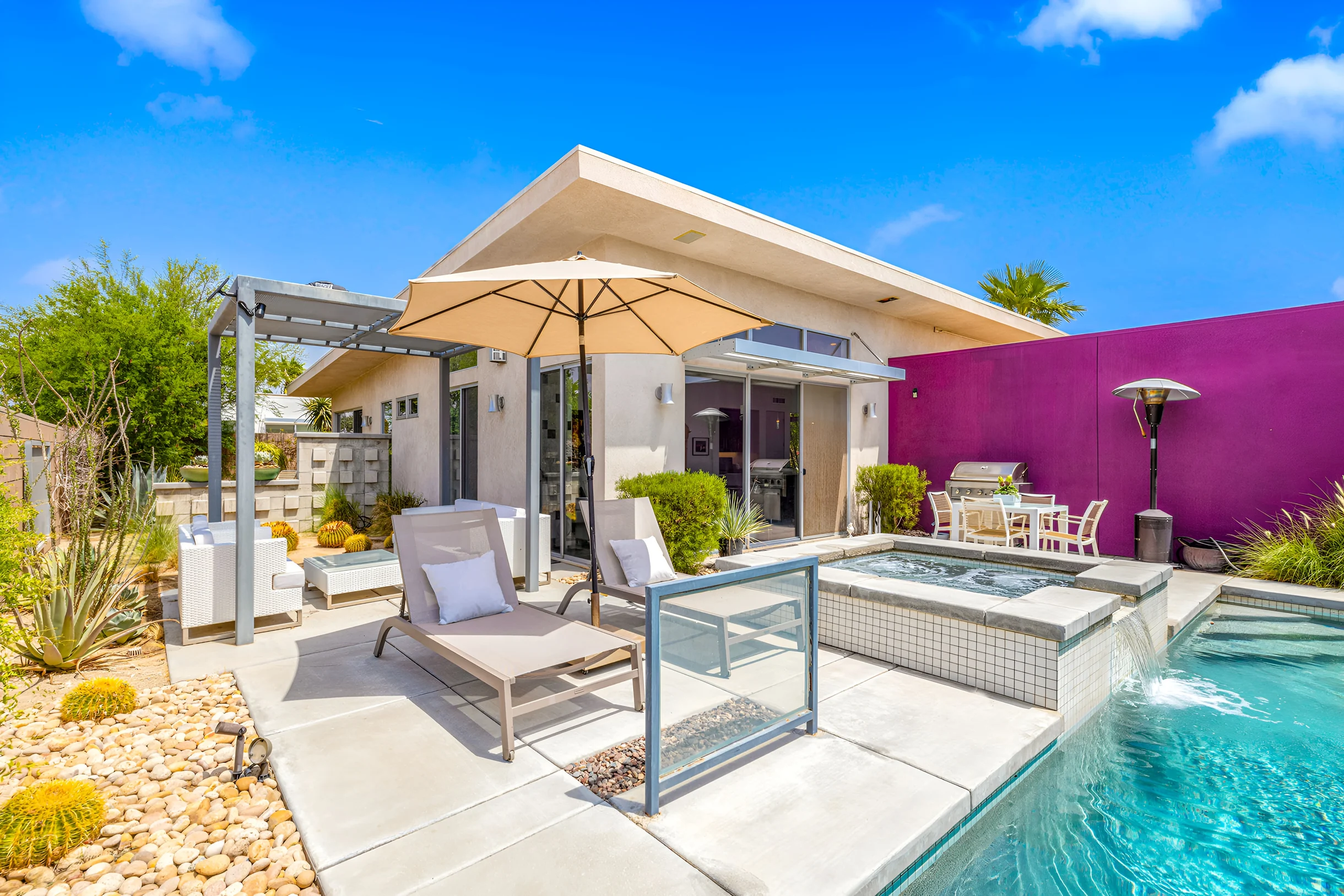 Wander Palm Springs Foothills