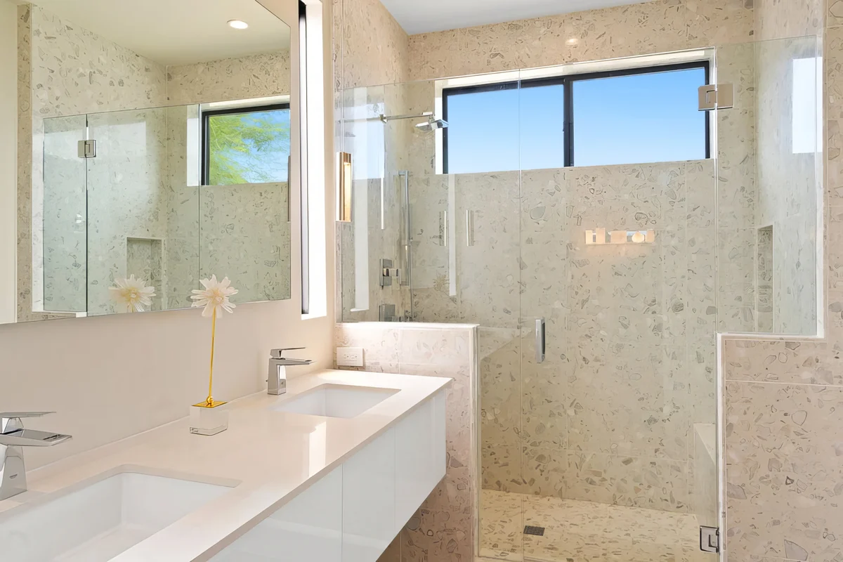 Wander Palm Desert Canyons