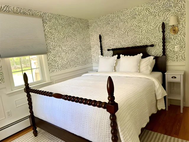 Bedroom 1 image 1