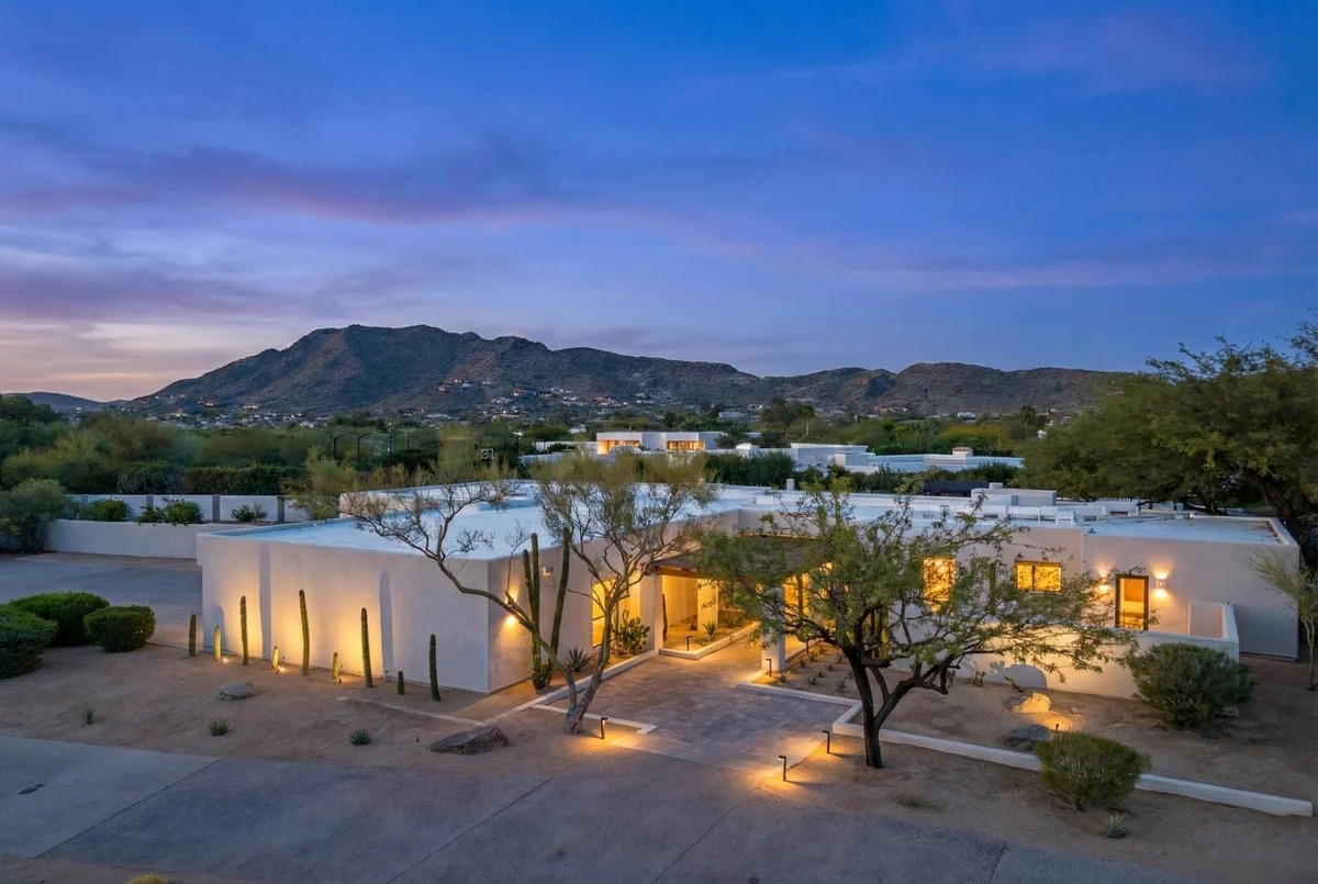 Wander Paradise Valley Vista