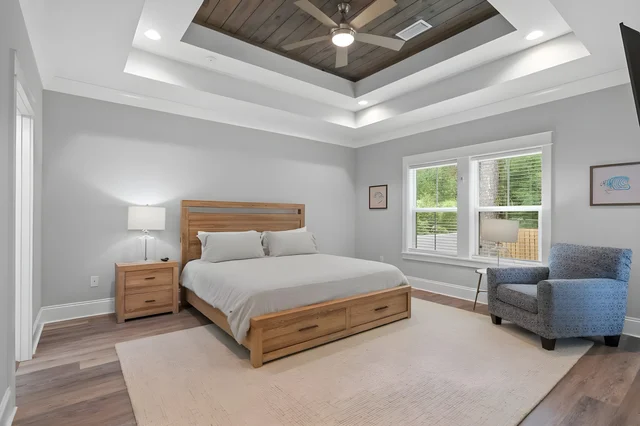 Bedroom 1 image 1