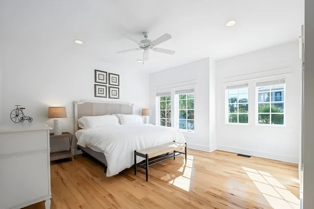 Bedroom 1 image 1