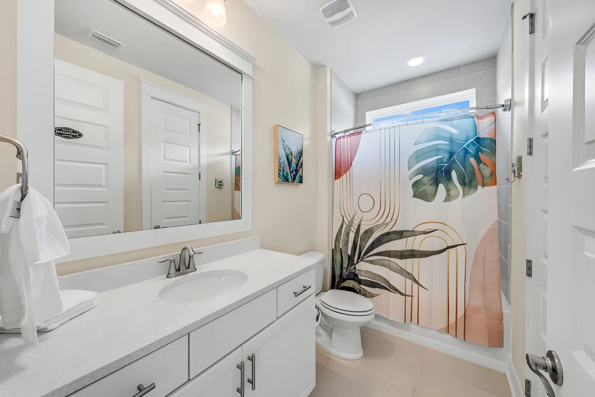 Wander Inlet Lighthouse Vista