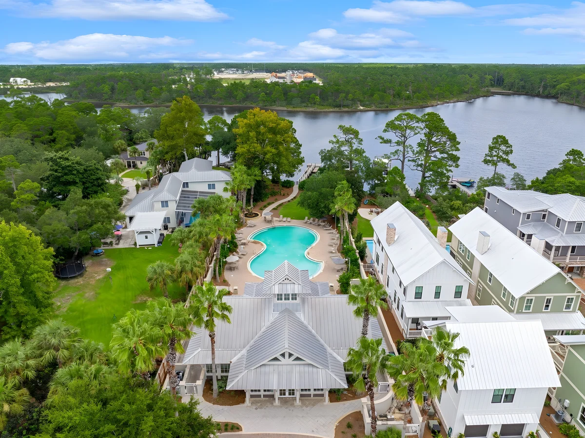 Wander Inlet Lighthouse Vista