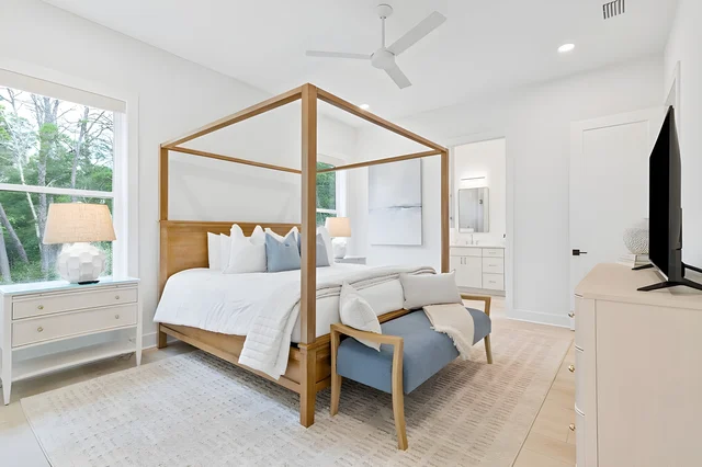 Bedroom 1 image 1