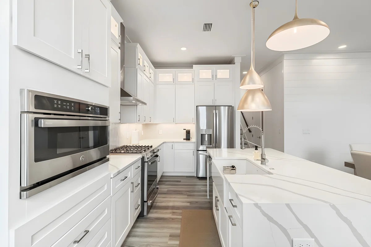 Kitchen image 1