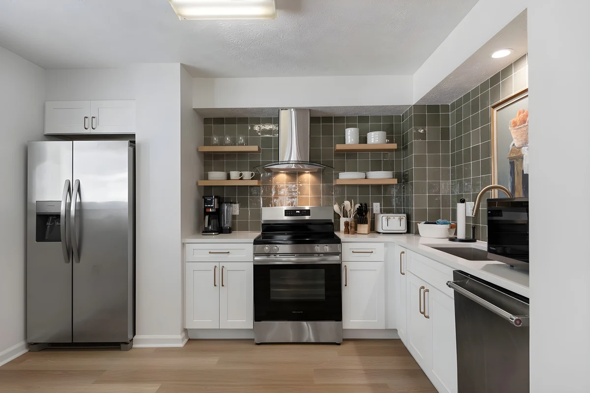 Kitchen image 1