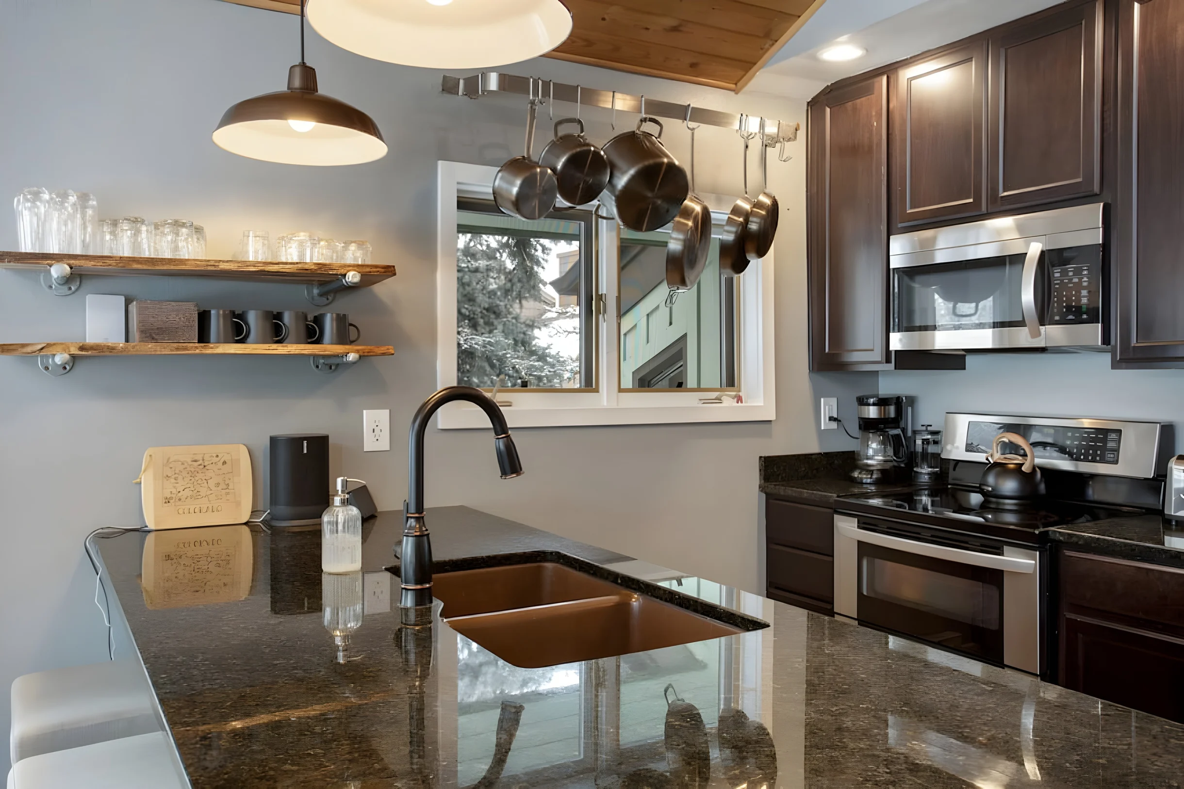 Central EagleVail Home with Private Hot Tub #15