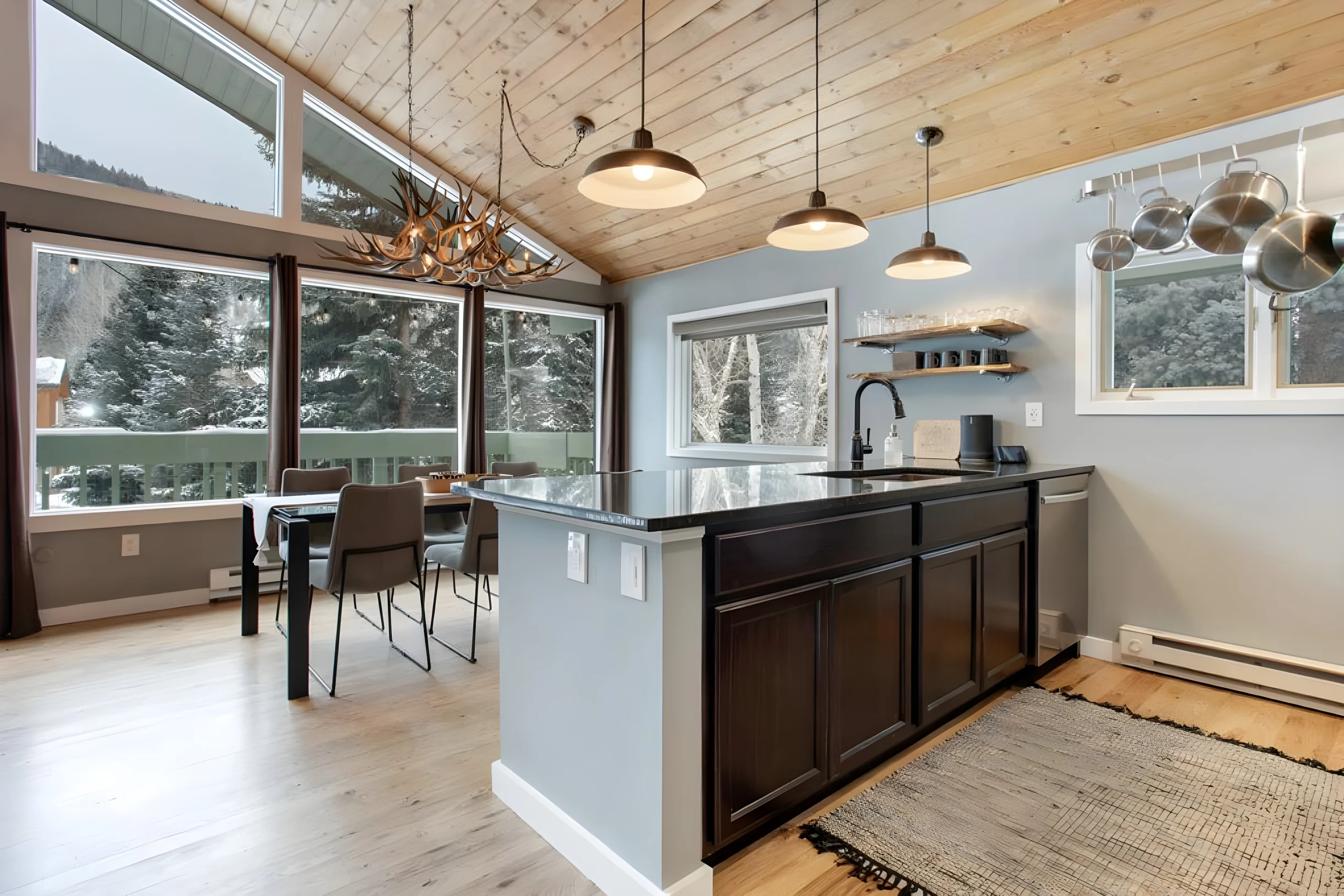 Central EagleVail Home with Private Hot Tub #7