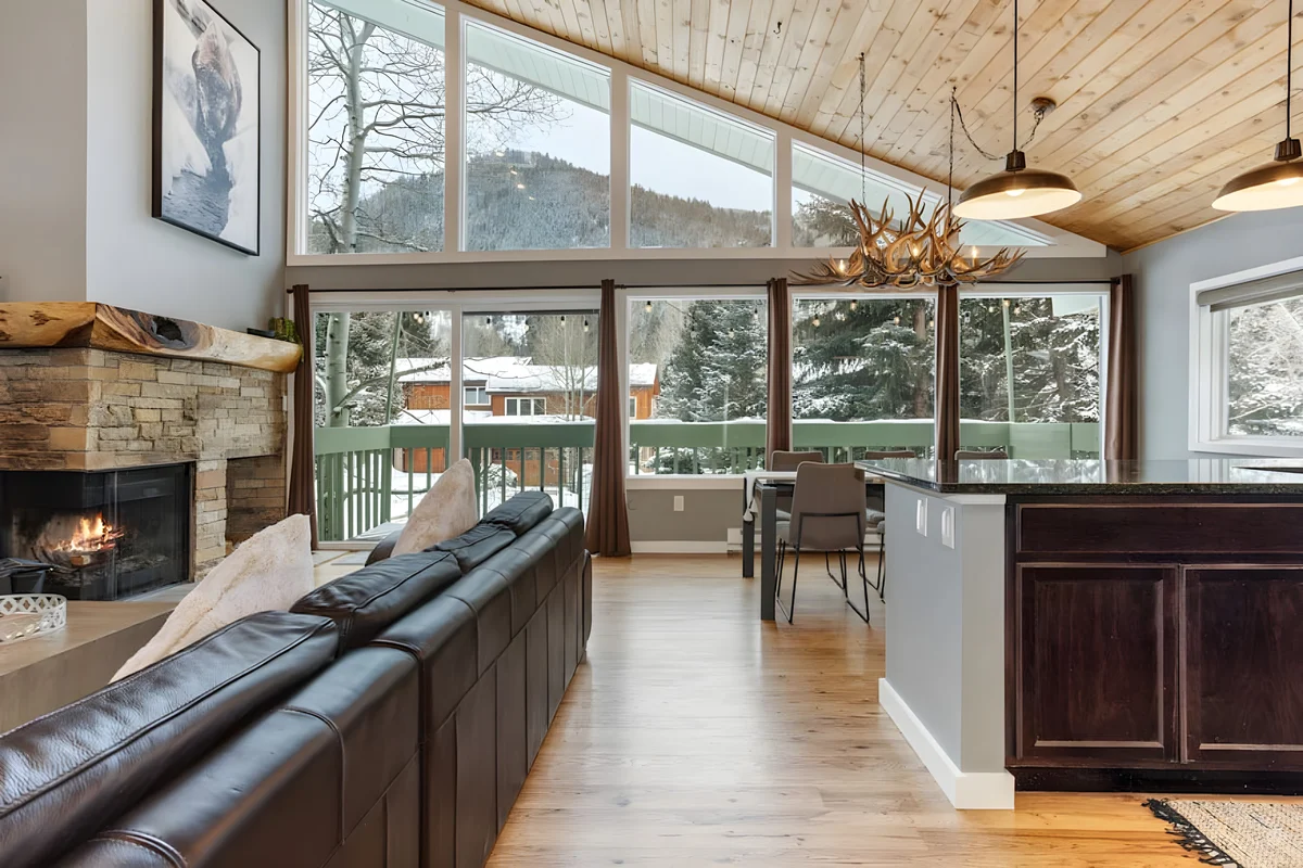 Central EagleVail Home with Private Hot Tub