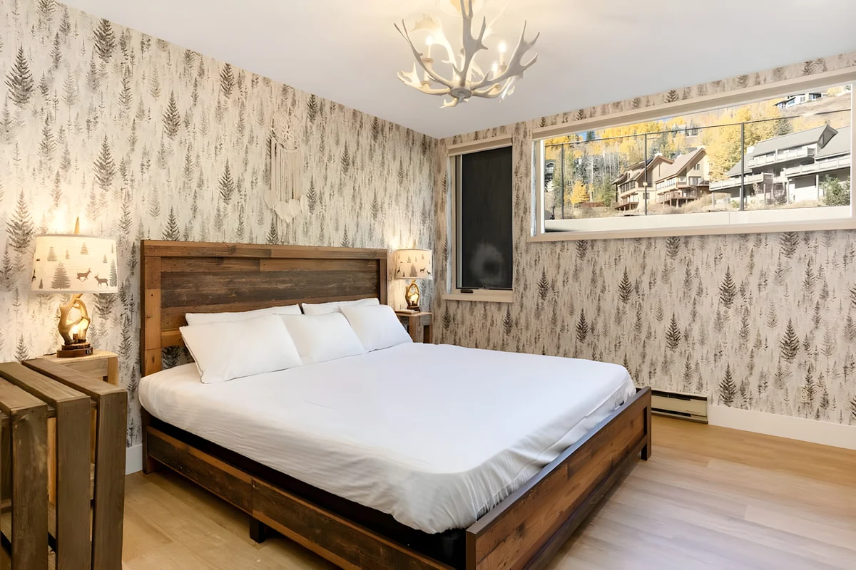 Bedroom 1 image 1