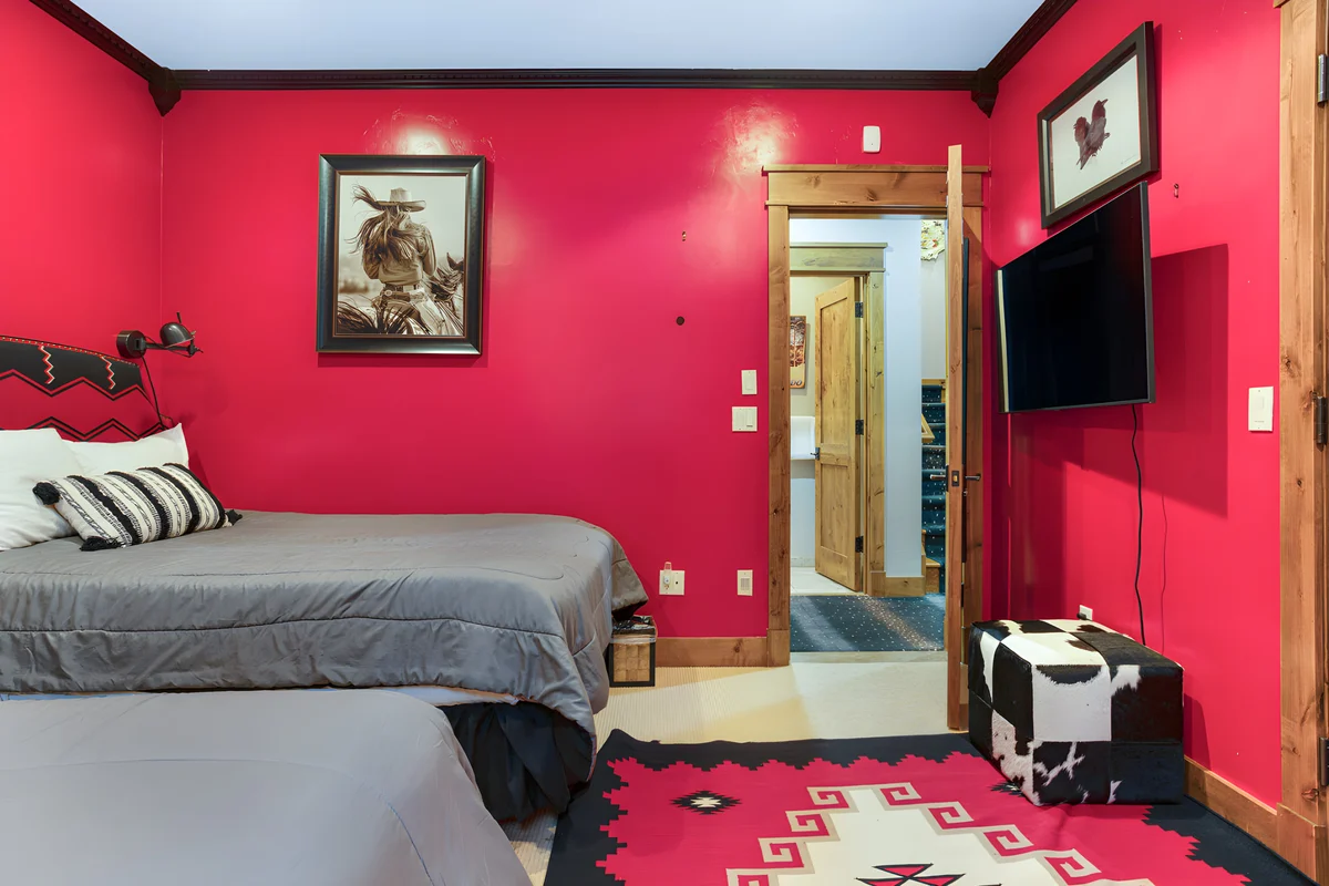 Bedroom 1 image 1