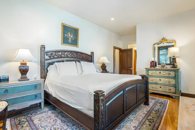 Bedroom 1 image 1