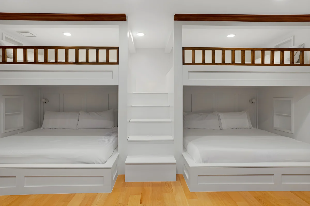 Bedroom 3 image 1