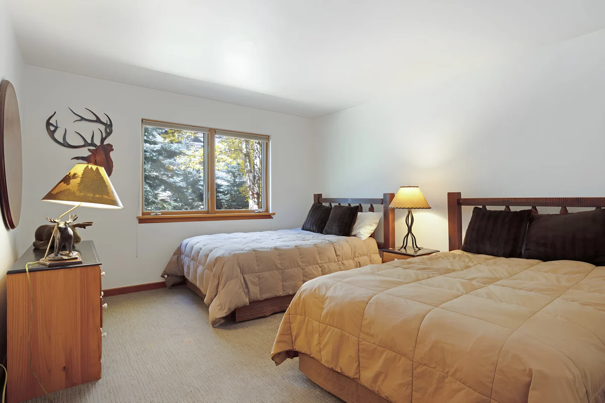 Bedroom 4 image 1