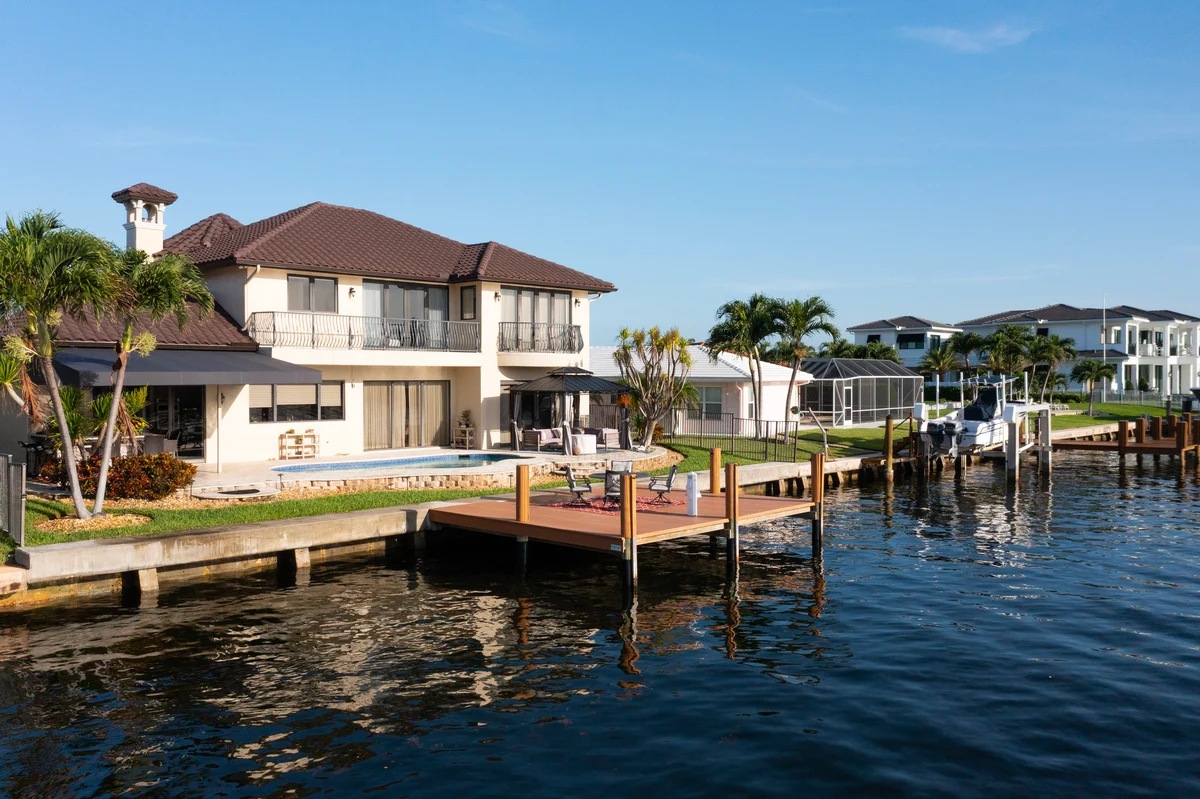 Home in Deerfield Beach property photo 3