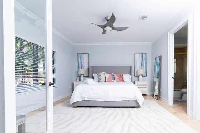 Bedroom 2 image 1
