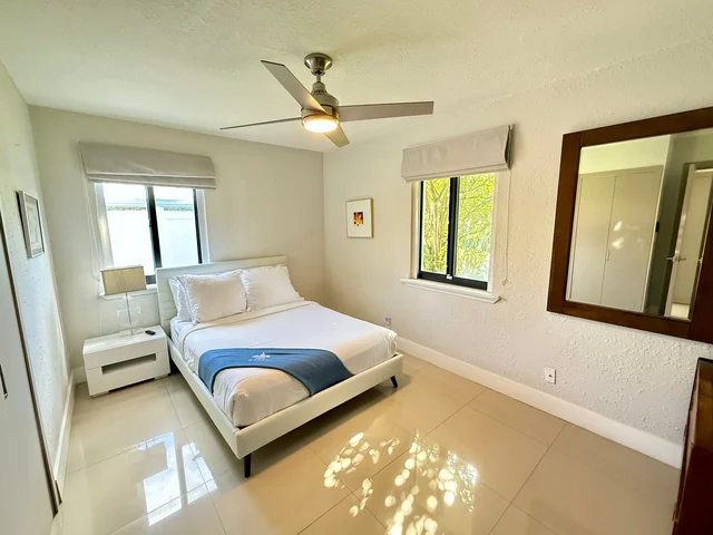 Bedroom 3 image 1