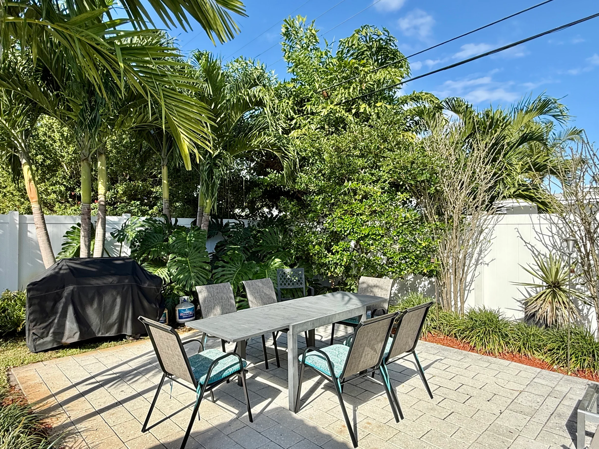 Wander Island City Retreat #15