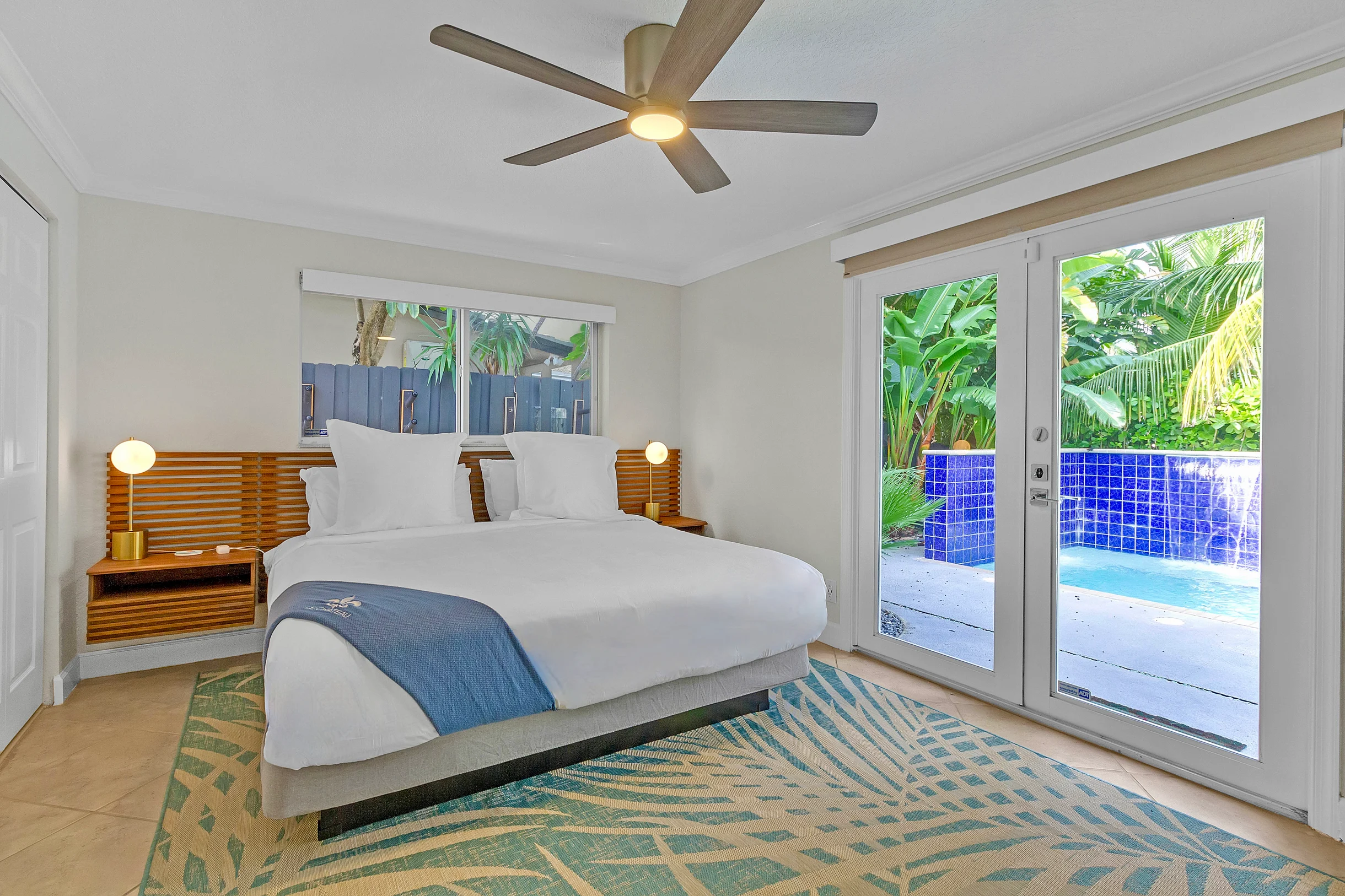 Wander Wilton Manors River #20