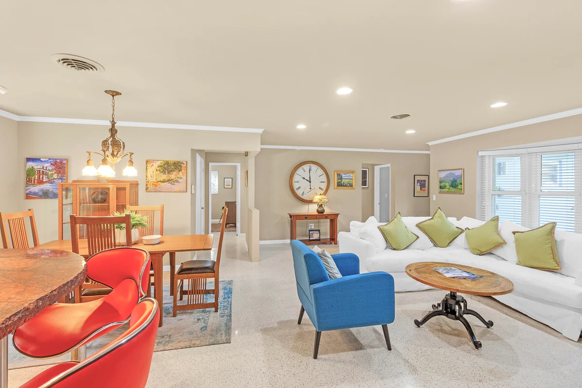 Wander Coral Ridge Tides