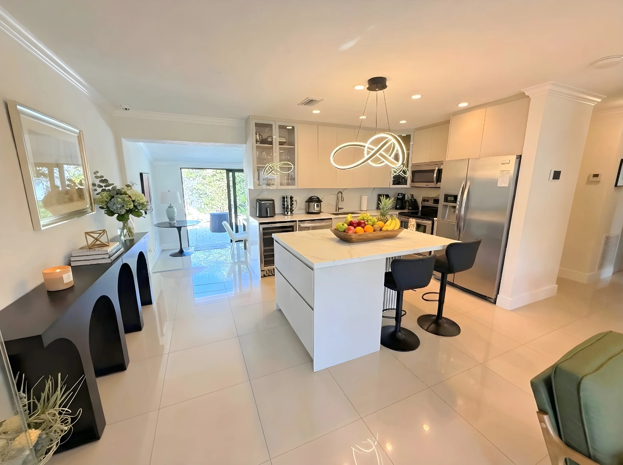 Wander Island City Retreat #10