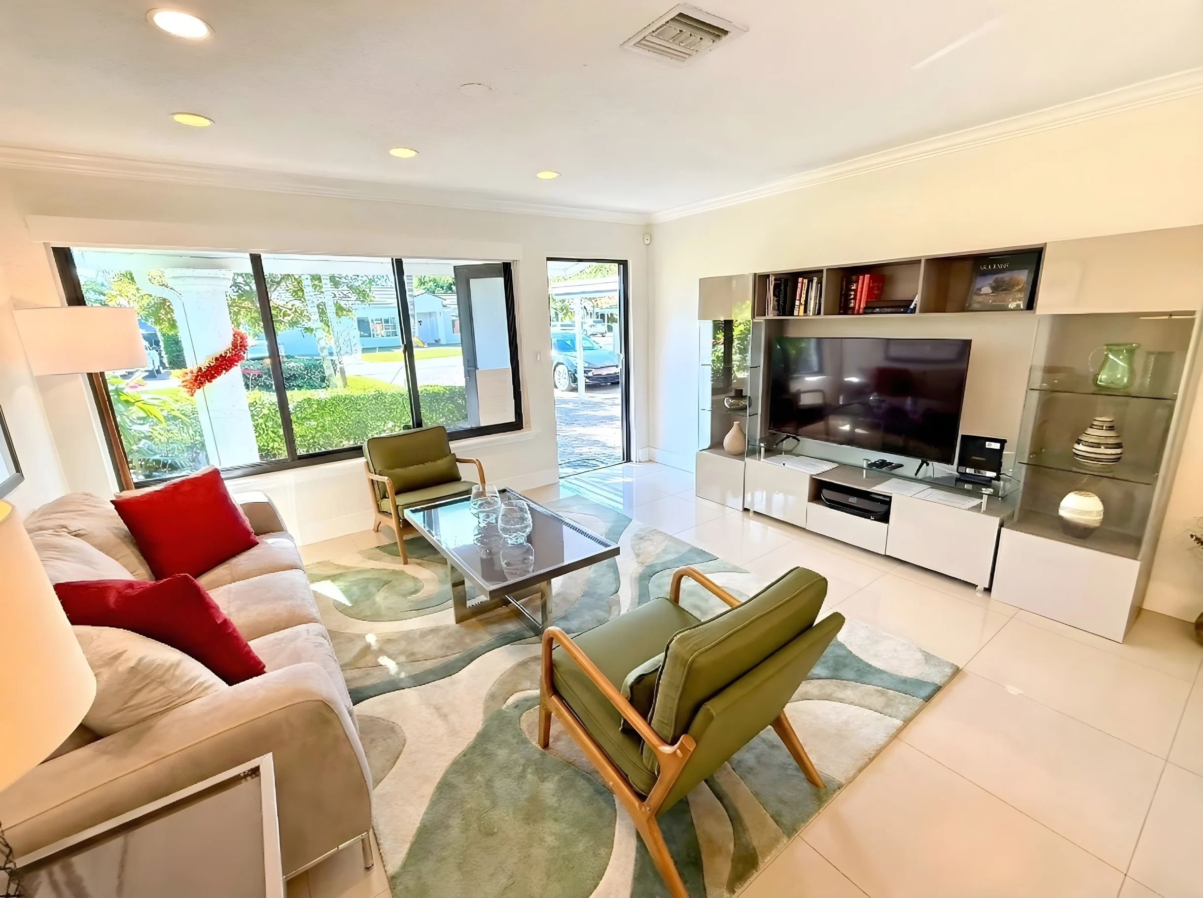 Wander Island City Retreat #24