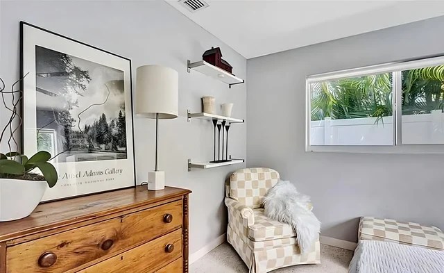 Bedroom 1 image 1