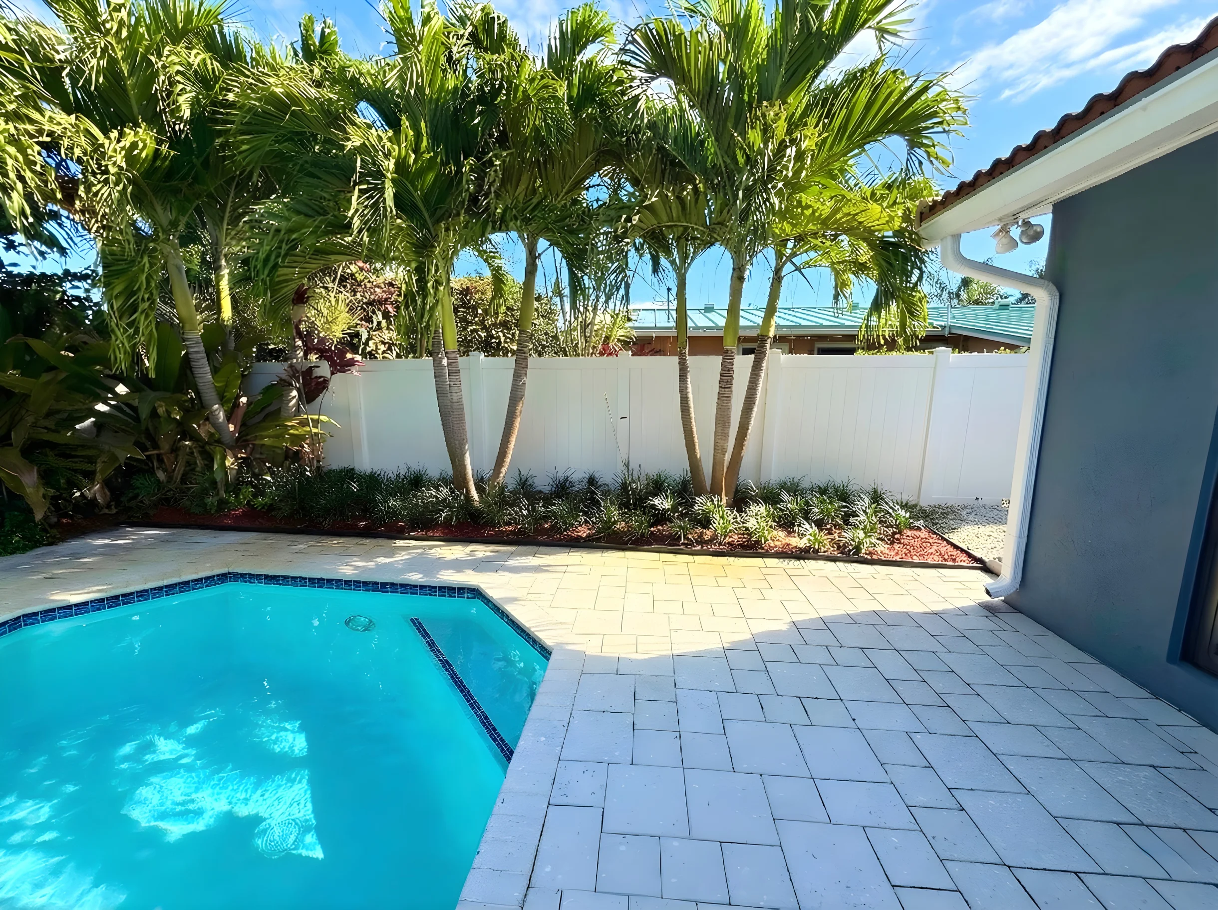 Wander Island City Retreat #20