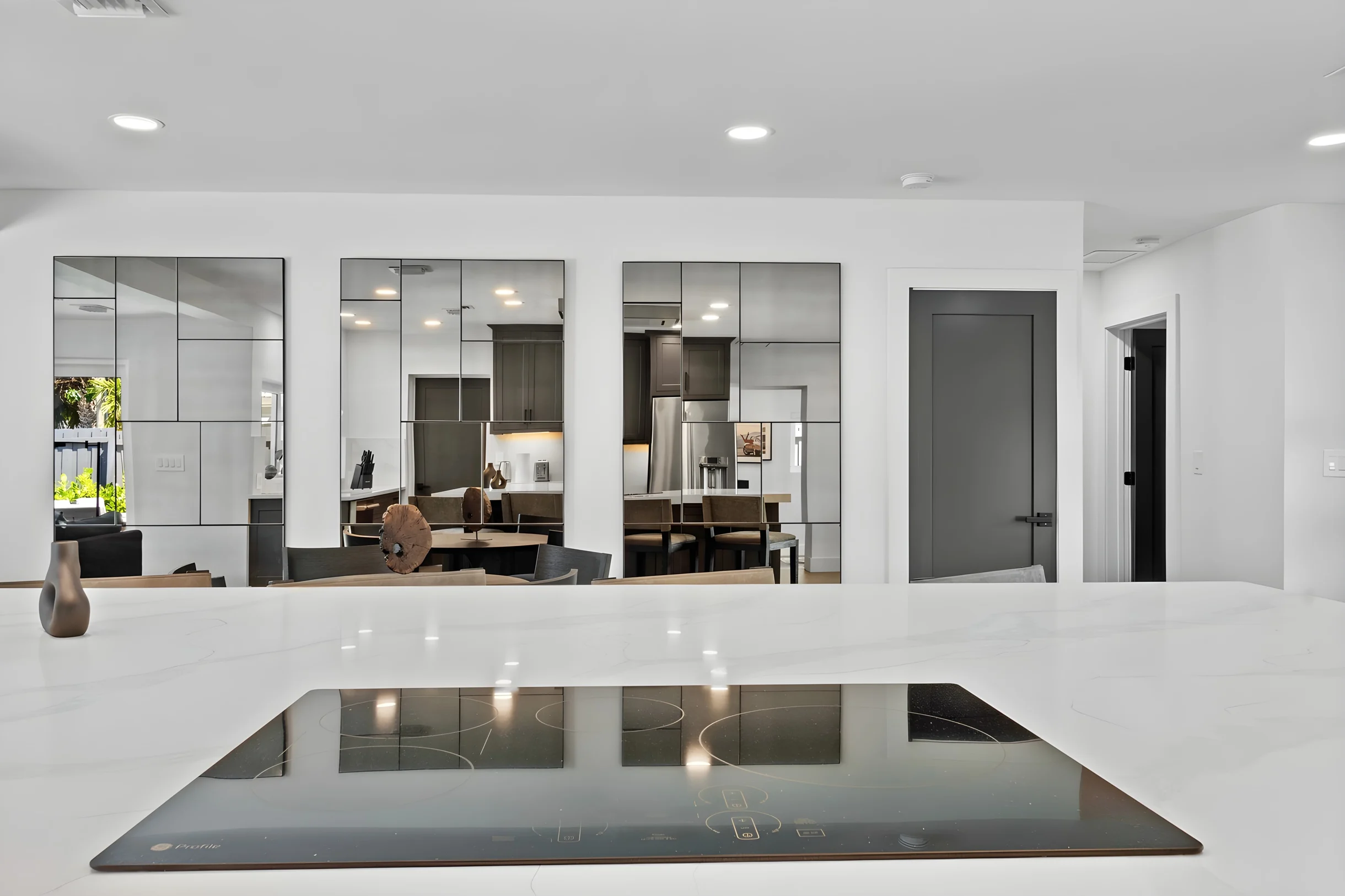 Wander Poinsettia Heights Shores #25