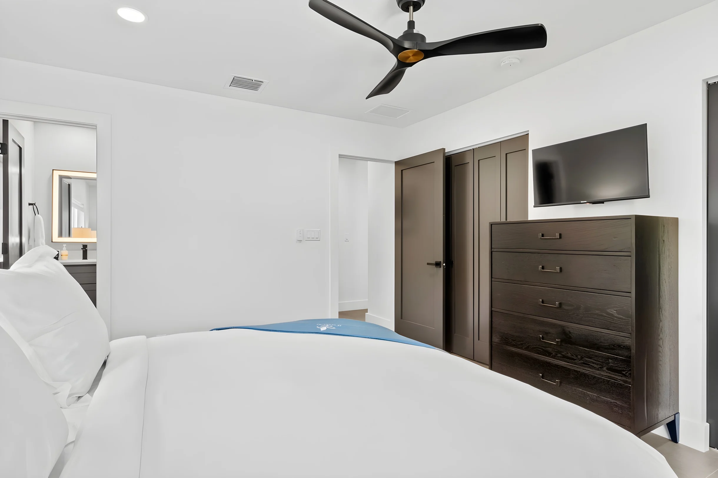 Wander Poinsettia Heights Shores #21